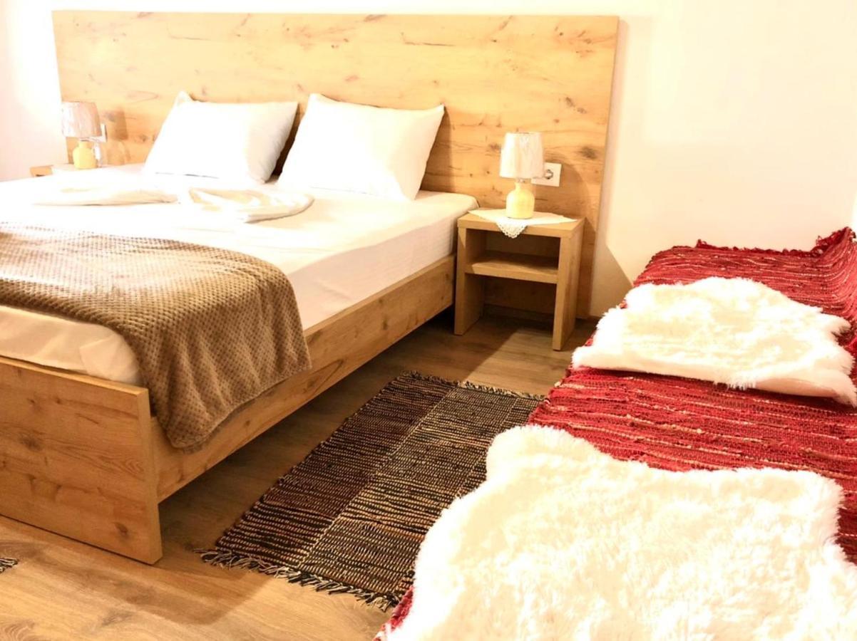 Villa Muzhaqi Nivice 외부 사진