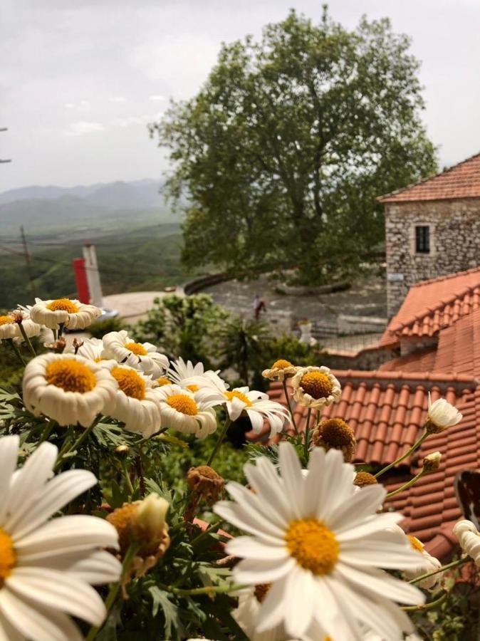 Villa Muzhaqi Nivice 외부 사진