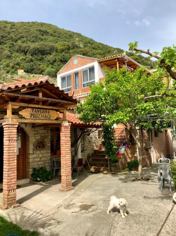 Villa Muzhaqi Nivice 외부 사진