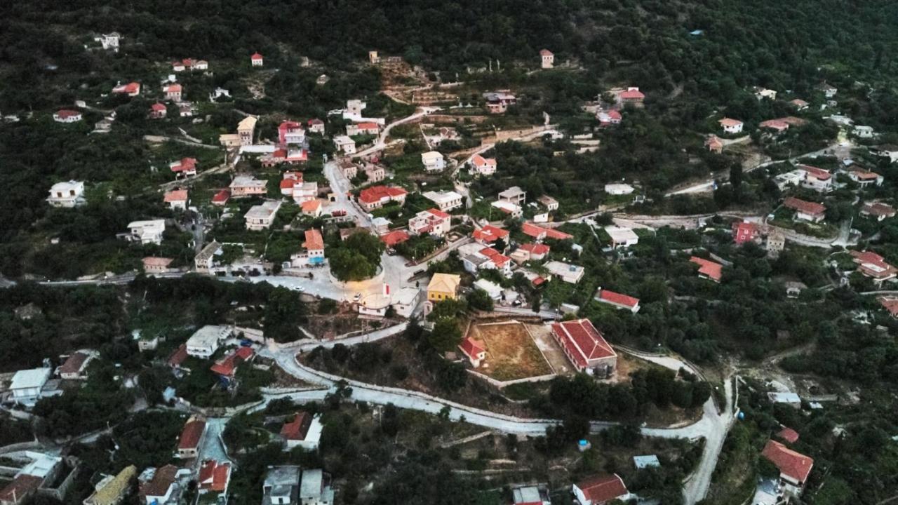 Villa Muzhaqi Nivice 외부 사진