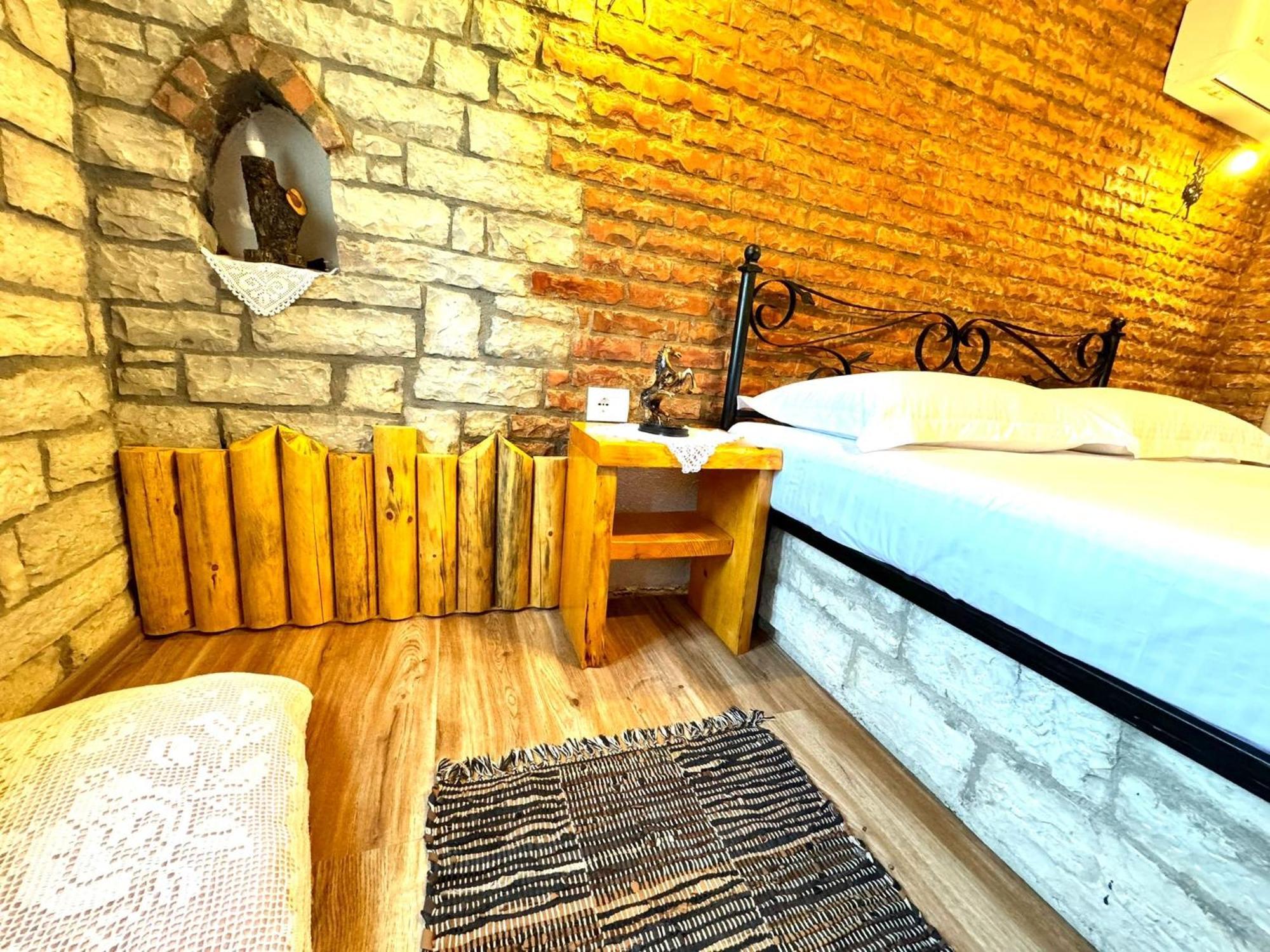 Villa Muzhaqi Nivice 외부 사진
